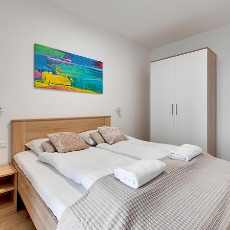 Apartament Nadmorskie Spektrum & Parking Gdańsk Extérieur photo